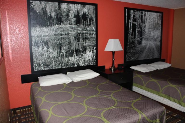 Hold a spot for the best motel room online in Stillwater MN