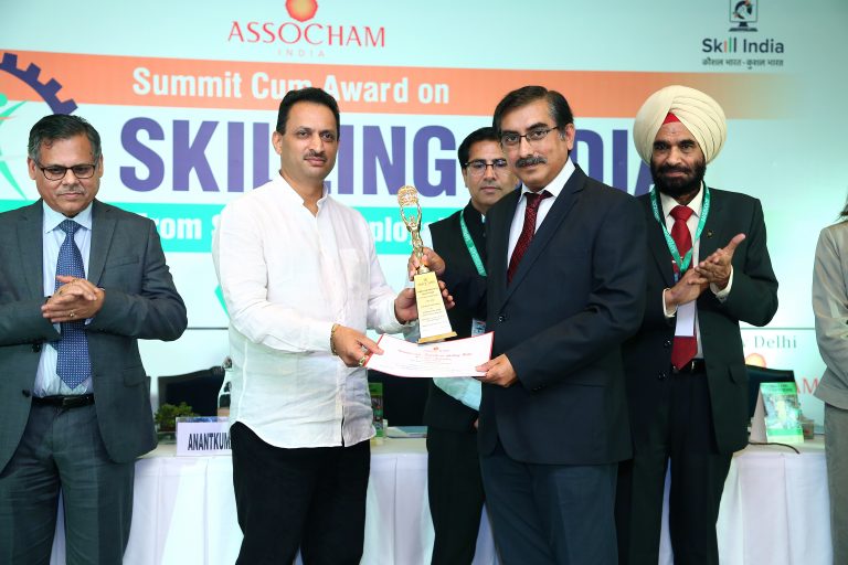 Frankfinn receives the Gold Award for “Best Higher Vocational  Institute for Skill Development – 2018”