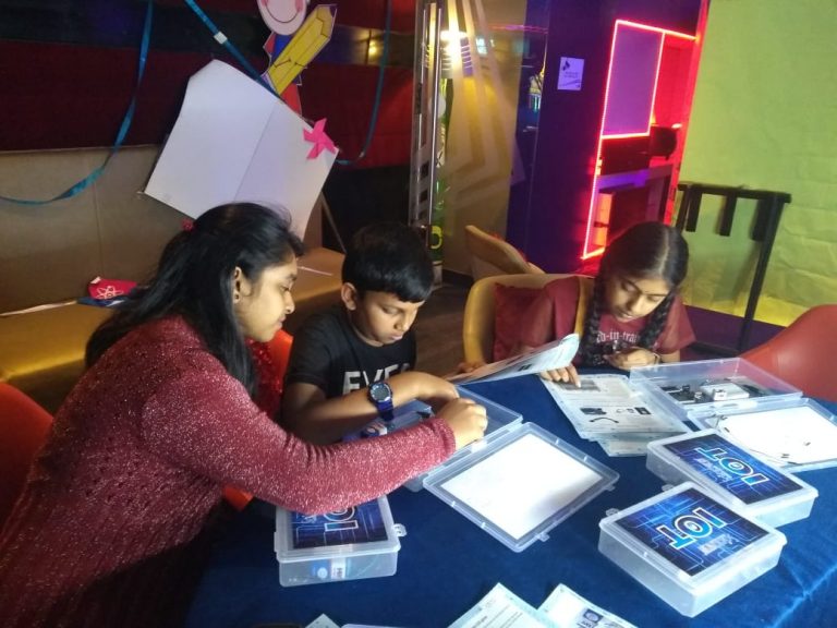 Smaash Science Carnival – Fun And Free Event For Kids on Weekends At Bangalore