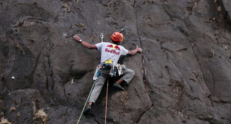 RED BULL ATHLETE TUHIN SATARKAR TAKES ON THE SAHYADRI CHALLENGE