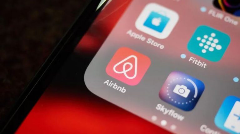 How much does it cost to build an app like Airbnb?