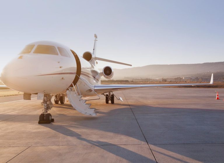 Considering Private Jet Charter: What You Should Know