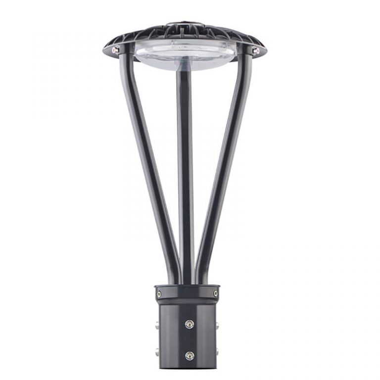 What kind of lamps should be used for landscape lighting?