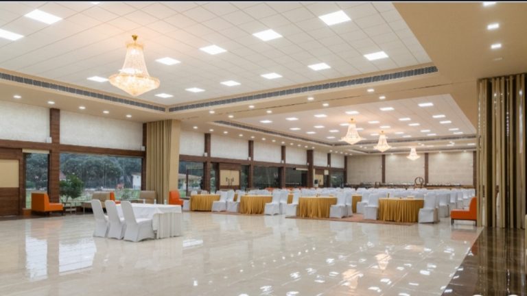 Organize Perfect Corporate Events in Best Western Resort Country Club