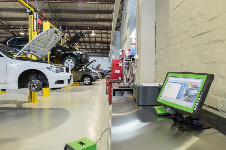 Why All the Repair Work for Your Volkswagen Should Be Done at a Volkswagen Service Centre in Melbourne?