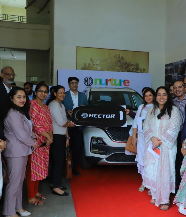 JSW MG Motor India presents the MG Hector to BML Munjal University for upskilling students in advanced vehicular technology